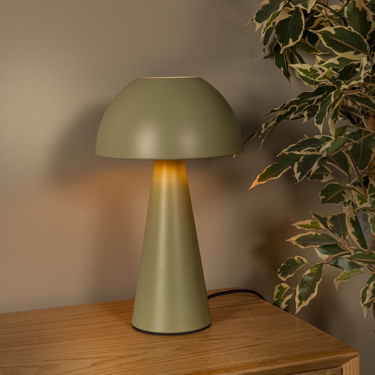 Lucide Jorgo pöytävalaisin vihreä | Alk. 47,90 €